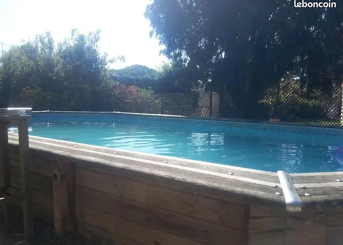 Holiday home Belle Et Grande Maison Avec Piscine A Cote De La *